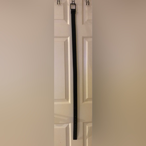 Men’s Guess Black Belt size 38-40 EUC another sexy beautiful belt like new - Picture 13 of 15